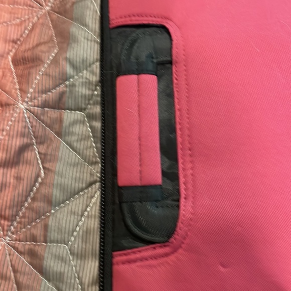 Like New - Laptop carrying case - Picture 6 of 6